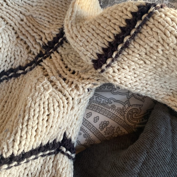 Billibong 100% cotton sweater - Picture 7 of 8